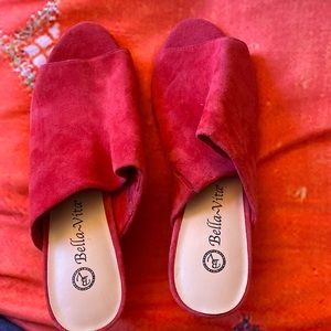 NWOT Bella-Vita Shoes
